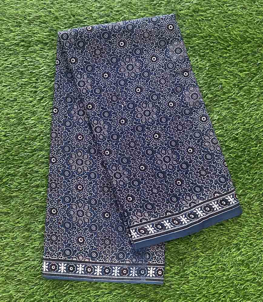 Soft Cotton Saree with Ajarak Print DS699-01