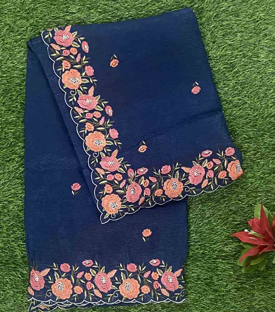 Beautiful Embroidered Crushed Fabric Party Wear Saree DS800-06